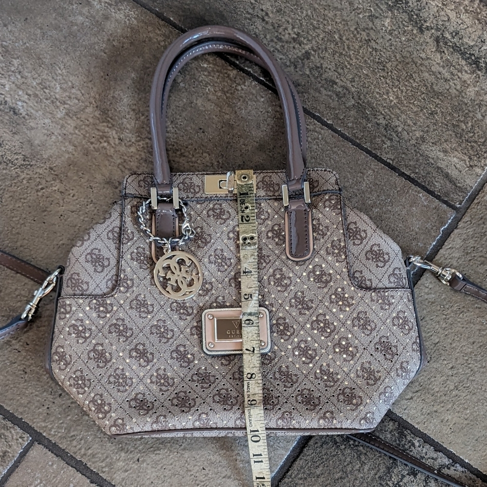 Guess Logo Remix Crossbody or Tote/Satchel Handbag Y2K Honeycomb Tan,Gold - Picture 10 of 16